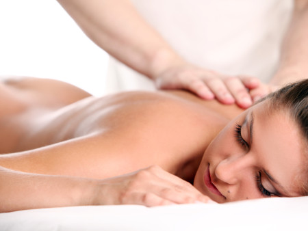 Gelaatsverzorging 75min + Rugmassage 30min