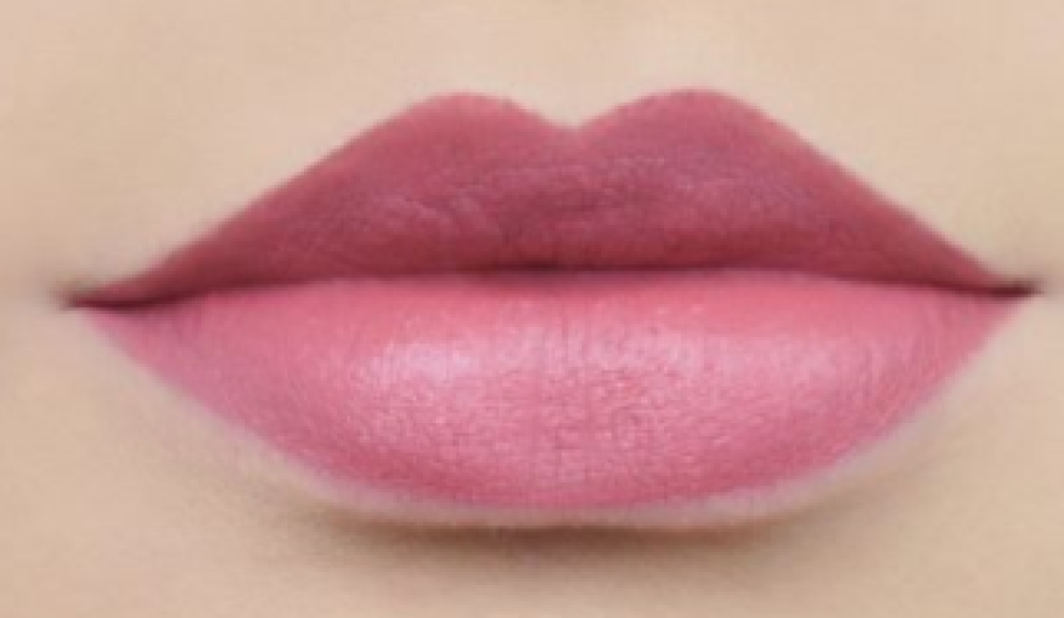Matte Lipstick Color Nude